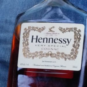 Meet your Posher, Ira